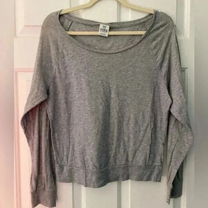 PINK Long Sleeved Boat neck Gray Top Size S‎